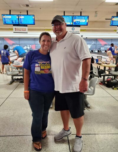 couple at bowling alley